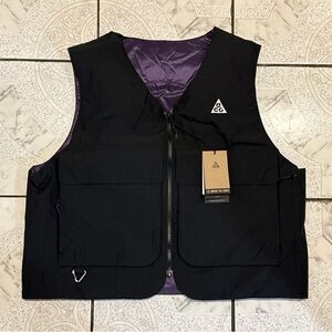 New Nike ACG Skull Peak Reversible Vest Black Purple Men’s Size Large FV8694-010